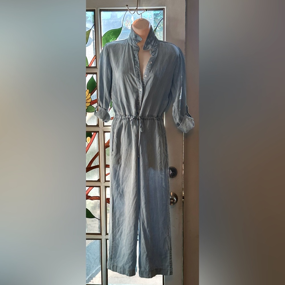Cloth & Stone Button Down Long Sleeve Chambray Jumpsuit XS Anthropologie Pockets